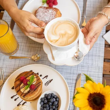 Resilienza Tropical & شقة Porto SantʼElpidio